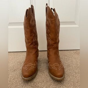 Tan Rollda Pointed Toe Cowboy Boots Mid-Calf Women’s size 7.5